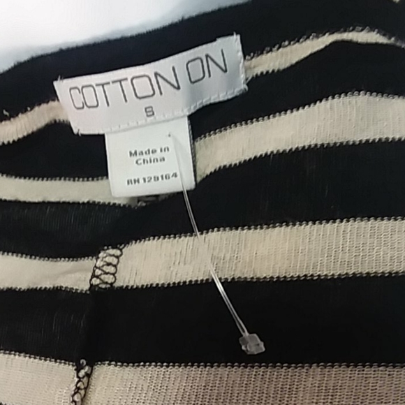 Cotton On: Oversized Top, Size Small - Picture 7 of 8